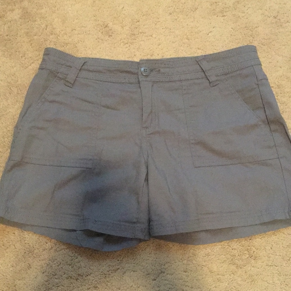 Women’s Prana shorts